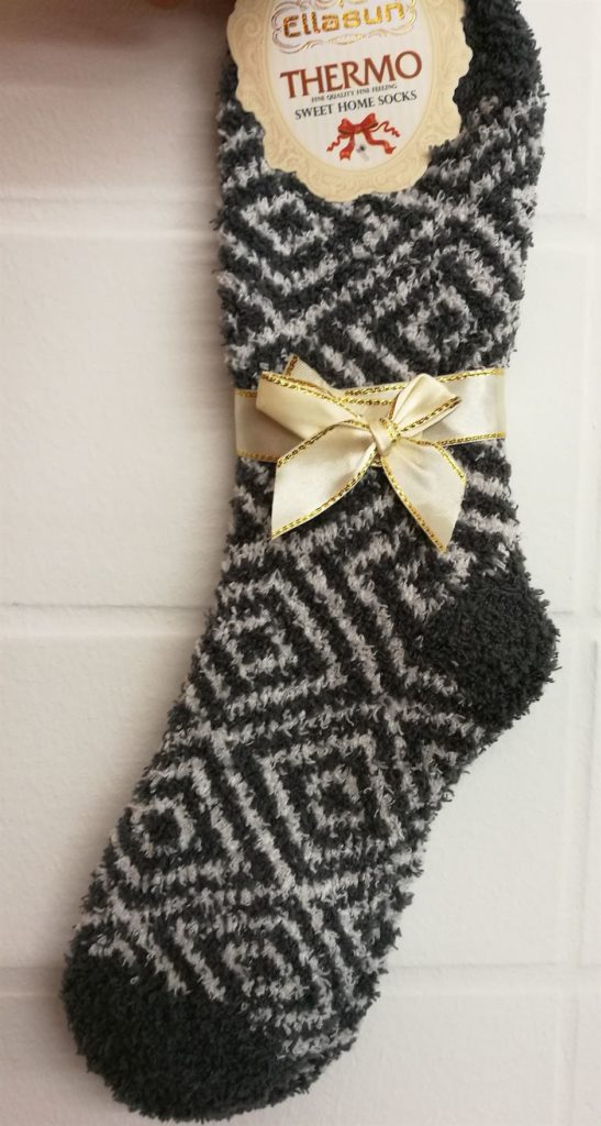 gründlich sparen - einkaufen in bad grund - laden wäsche kuschelsocken