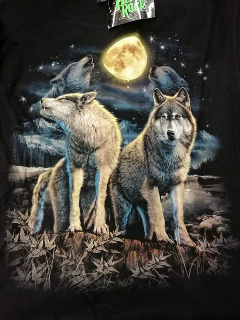 Bedruckte T-Shirts mit Tiermotiv für Damen und Herren - 2 Wölfe Mond - gründlich sparen - einkaufen in bad grund