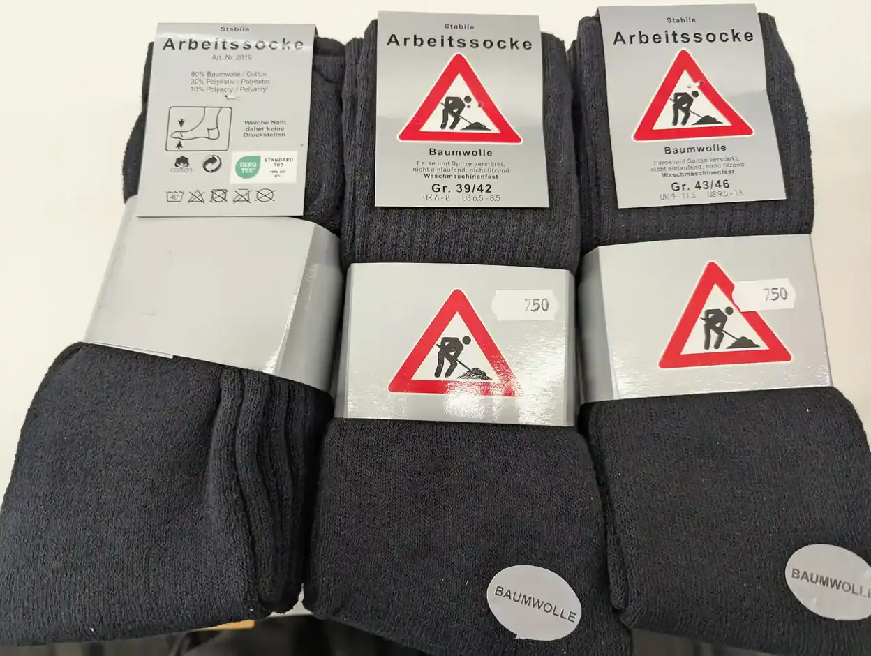 Stabile Arbeitssocken aus Baumwolle mit verstärkter Ferse und Spitze